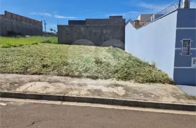Terreno à venda na Rua Rodrigo Manzini, Jardim do Bosque, São Carlos