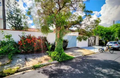 Casa à venda com 3 quartos, sendo 1 suíte,  em Residencial Samambaia, São Carlos - SP