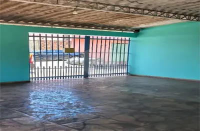 Casa com 3 quartos à venda na Rua Maria das Graças Tagliatella Custódio, Cidade Aracy, São Carlos