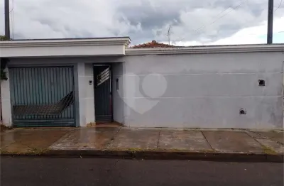 Casa Térrea à venda com 2 quartos em Jardim Santa Tereza, São Carlos, SP