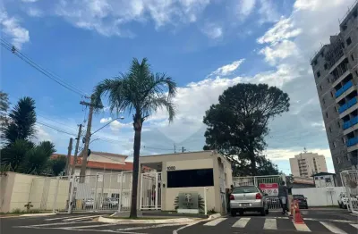 Apartamento à venda com 2 quartos, sendo 1 suíte,  no condomínio Vila Verde Sabará, São Carlos - SP