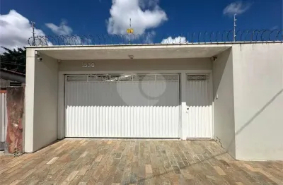 Casa à venda com 3 quartos, sendo 1 suíte,  em Vila Boa Vista, São Carlos, SP
