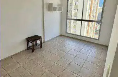 Apartamento de 1 dormitório à venda com 40m² em moema – andar alto e excelente localização