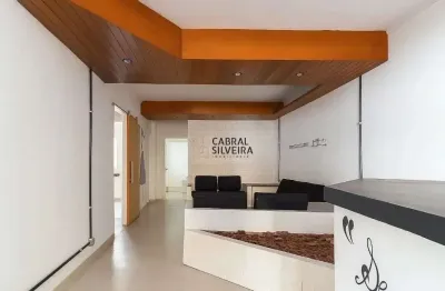 Casa comercial com 3 salas para alugar na Avenida Moaci, 632, Moema, São Paulo por R$ 13.500