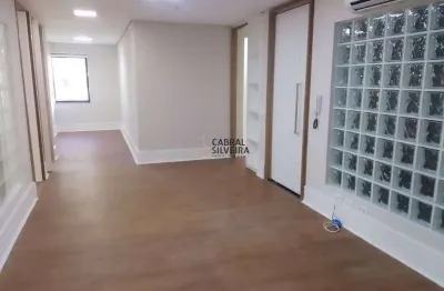 Sala comercial com 8 salas à venda na Avenida Ibijaú, 331, Moema, São Paulo por R$ 2.000.000