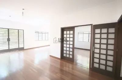 Casa com 3 quartos à venda na Rua Antônio de Macedo Soares, 447, Campo Belo, São Paulo por R$ 1.950.000