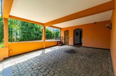 Casa em condomínio fechado com 3 quartos à venda na Rua Araporé, 802, Jardim Everest, São Paulo por R$ 7.500.000