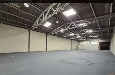 Barracão 600 M2 Boqueirão Traga sua empresa para a zona de serviços que mais cresce em Curitiba