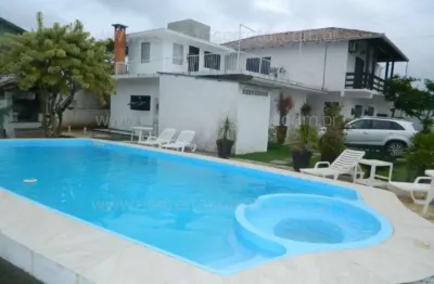 Casa com 3 quartos para alugar na Rua Francisco Aguiar, 325, Balneário Perequê, Porto Belo