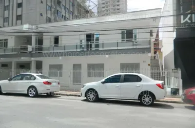 Casa com 4 quartos para alugar na Rua 258, 74, Meia Praia, Itapema