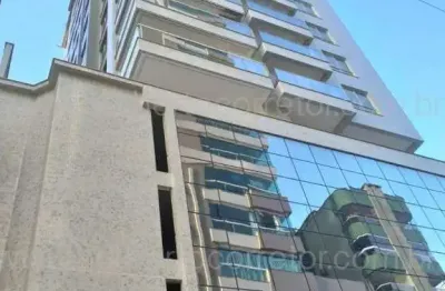 Apartamento à venda na Rua 323, 10, Meia Praia, Itapema