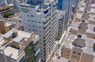 Apartamento à venda na Rua 222, 210, Meia Praia, Itapema
