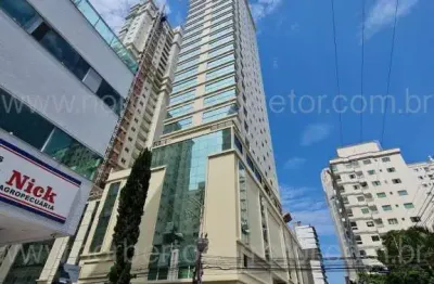 Apartamento à venda na Rua 234, 349, Meia Praia, Itapema