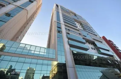 Apartamento à venda na Rua 272, 222, Meia Praia, Itapema