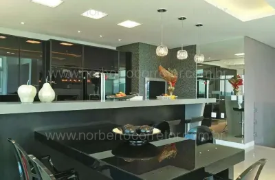 Apartamento à venda na Rua 217, 57, Meia Praia, Itapema