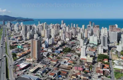 Apartamento à venda na Rua 246, 540, Meia Praia, Itapema