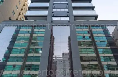 Apartamento à venda na Rua 236, 203, Meia Praia, Itapema