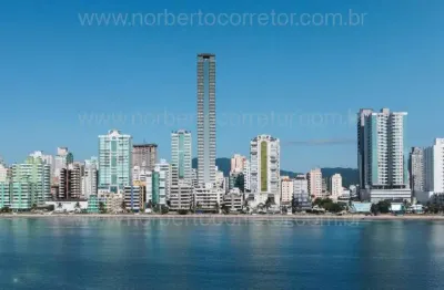 Apartamento à venda na Avenida Nereu Ramos, 3096, Meia Praia, Itapema