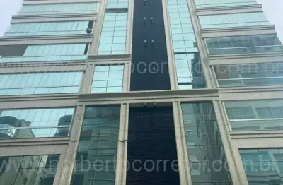 Apartamento à venda na Rua 319, 78, Meia Praia, Itapema