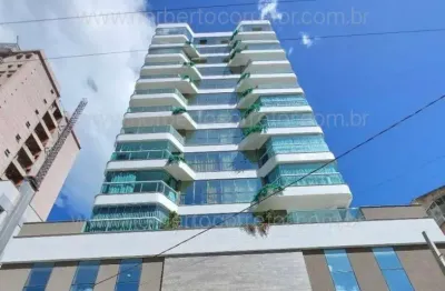 Apartamento à venda na Rua 216, 201, Meia Praia, Itapema