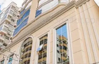 Apartamento à venda na Rua 252, 209, Meia Praia, Itapema