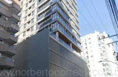 Apartamento à venda na Rua 236, 151, Meia Praia, Itapema
