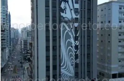 Apartamento à venda na Rua 295, 245, Meia Praia, Itapema