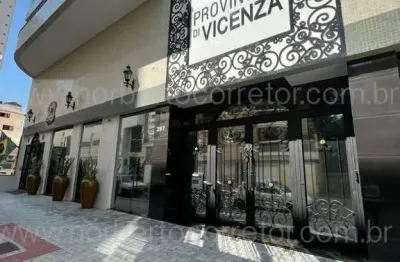 Apartamento à venda na Rua 260, 220, Meia Praia, Itapema