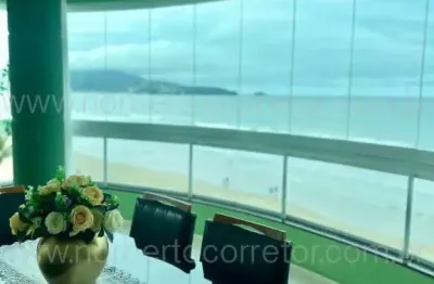 Apartamento à venda na Rua 215, 3285, Meia Praia, Itapema