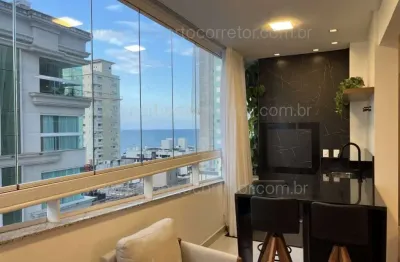 Apartamento à venda na Rua 303, 179, Meia Praia, Itapema