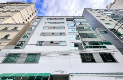 Apartamento à venda na Rua 244, 384, Meia Praia, Itapema