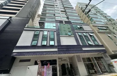 Apartamento à venda na Rua 207, 335, Meia Praia, Itapema