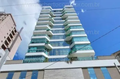 Casa à venda na Rua 216, 201, Meia Praia, Itapema