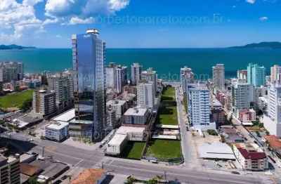 Apartamento à venda na Avenida Nereu Ramos, 5445, Meia Praia, Itapema