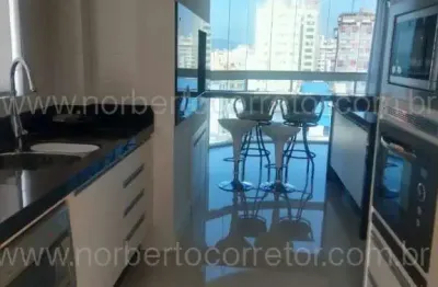 Apartamento à venda na Rua 247, 60, Meia Praia, Itapema
