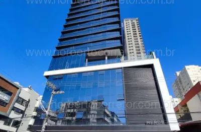 Apartamento à venda na Avenida Nereu Ramos, 3896, Meia Praia, Itapema