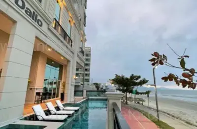 Apartamento à venda na Rua 321, 40, Meia Praia, Itapema