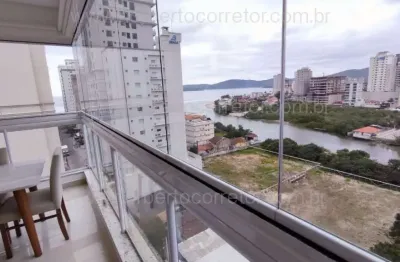 Apartamento à venda na Rua 321, 286, Meia Praia, Itapema