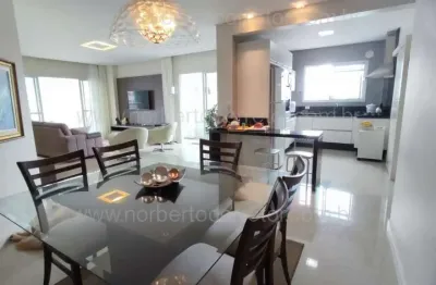 Apartamento à venda na Rua 258, 399, Meia Praia, Itapema