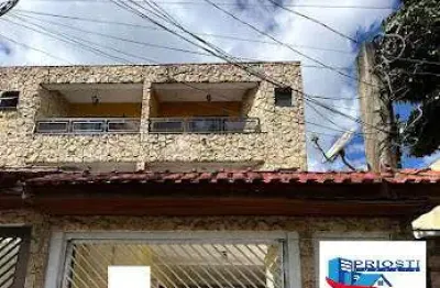 Apartamento maravilhoso sem condomínio na rua do centro vila camilópolis