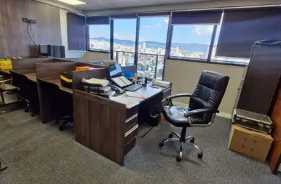 Sala comercial com 3 salas à venda na Rua Anchieta, 164, Vila Boaventura, Jundiaí