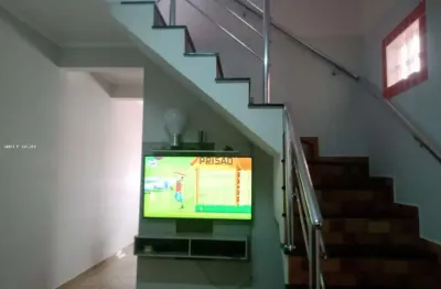 Sobrado para Venda em Suzano, Parque Heroismo, 2 dormitórios, 2 banheiros, 2 vagas