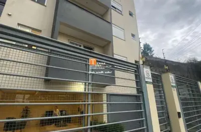 Apartamento semimobiliado, 02 dormitórios, bairro colina sorriso em caxias do sul - rs