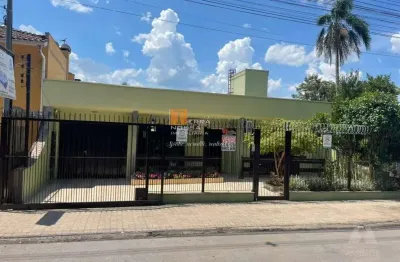 Casa semimobiliada com 02 moradias, bairro cruzeiro em caxias do sul - rs