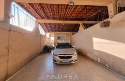 Sobrado amplo quintal - 3 suites, 4 vagas, salão- fl52