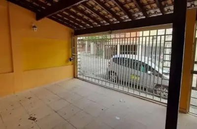 Linda casa térrea reformada, 1 suite, 3 dorms e 2 vagas - fl22