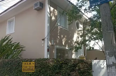 Casa em condomínio fechado com 3 quartos para alugar na Rua Judite França Costa, 16, Jardim Bonfiglioli, São Paulo