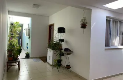 Oportunidade única: sobrado amplo com quintal e churrasqueira fl43