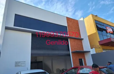 Galpao 250m2 do lado do metro vila sonia com o pe direto alto com mesanino fl55