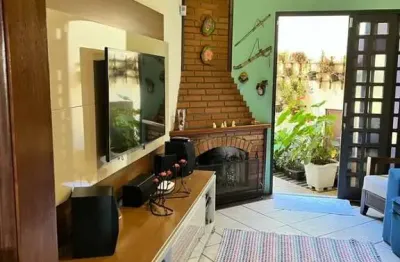 Vendo lindo sobrado, 3 dorms, 1 suite, 2 vagas, churraqueira  - fl22